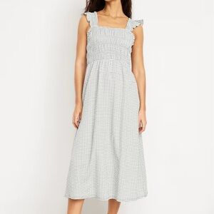 Old Navy smocked gingham midi dress NWT